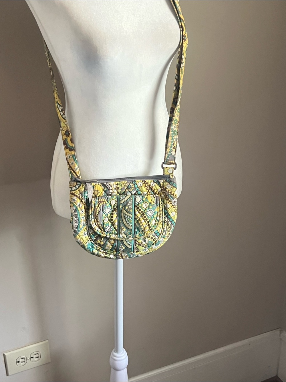 VINTAGE Vera Bradley Yellow & Green Paisley Quilted Crossbody